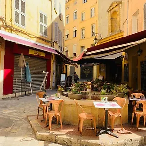 Mignet Name Appartamento